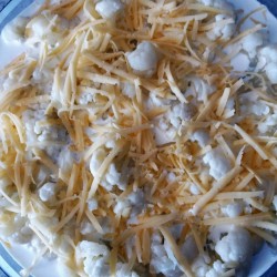 Скумбрия запеченная с овощами в сливках в духовке