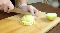 Скумбрия целиком в духовке с морковью и луком - шаг 5 Скумбрия целиком в духовке с морковью и луком - шаг 5
