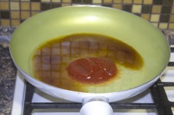 Сладкая свинина с ананасами