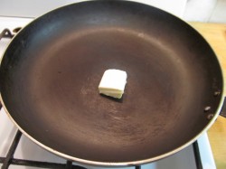 название картинки Сладкие гренки с яйцом и молоком