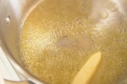 Сладкие пирожки из дрожжевого теста с яблоками и тыквой