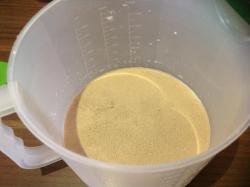 Сладкие пушистые дрожжевые пирожки с начинкой из моркови - шаг 2 Сладкие пушистые дрожжевые пирожки с начинкой из моркови - шаг 2