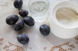 Слива в сиропе на зиму - шаг 1