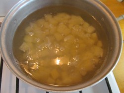 Сливочная финская уха из любой красной рыбы - шаг 3 Сливочная финская уха из любой красной рыбы - шаг 3