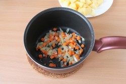 Сливочный суп с курицей