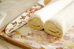 название картинки Слоеное тесто для самсы просто и быстро