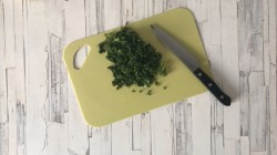 Слоеный пирог с брынзой и зеленью