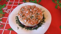 Слоеный салат Лосось на шубе - шаг 4