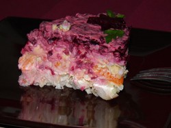 Салат Мой генерал с курицей слоеный