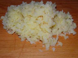 Салат Мой генерал с курицей слоеный