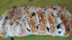 Слойка с шоколадкой