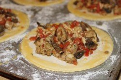 Слойки из слоеного теста с мясом Панама-мама