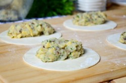 Пирожки с картошкой и грибами