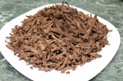 Слоёный салат из печени - шаг 1 Слоёный салат из печени - шаг 1