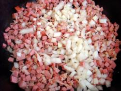 Смаженка с колбасой