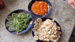 Сметанный десерт с фруктами и ванилью - шаг 3 Сметанный десерт с фруктами и ванилью - шаг 3