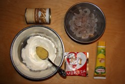 название картинки Сметанный салат с креветками и шампиньонами
