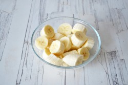 Смузи с овсяными хлопьями бананом