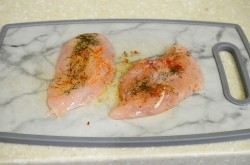 Сочные куриные грудки на сковороде