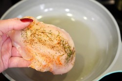 Сочные куриные грудки на сковороде