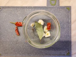 Соленые огурцы под капроновой крышкой на зиму