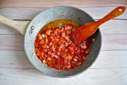 название картинки Солянка с капустой картошкой и мясом