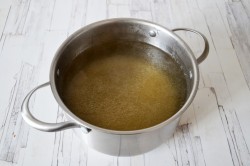 Солянка с лимоном