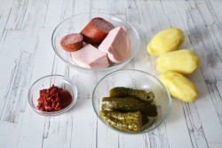 Солянка с лимоном