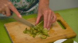 название картинки Суп солянка сборная мясная с колбасой и копченостями