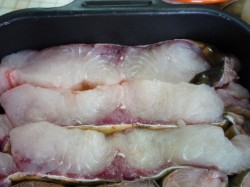 Сом, запеченный в духовке