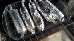 Сосиски со шпинатом и сыром