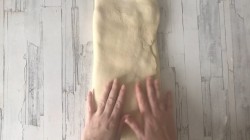 название картинки Сосиски в слоеном дрожжевом тесте