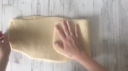 название картинки Сосиски в слоеном дрожжевом тесте