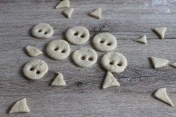 Сосиски в тесте Хрюшки новогодние