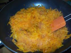 название картинки Горячая закуска - соте из баклажанов с помидорами и перцем