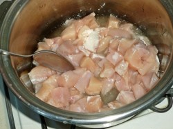 Курица тушеная с кабачками и помидорами соте - шаг 6