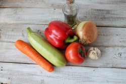 название картинки Соте из овощей с кабачками морковью перцем