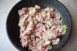 Соус болоньезе классический итальянский с фаршем