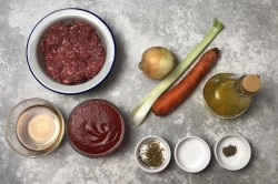 название картинки Соус Болоньезе с фаршем