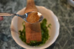 название картинки Томатный соус с кинзой