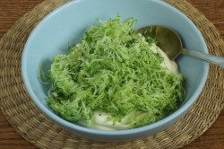 название картинки Соус с майонезом и огурцами