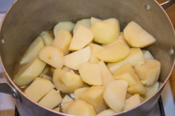 Соус с мясом и картошкой - шаг 14