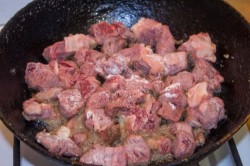 Соус с мясом и картошкой - шаг 5