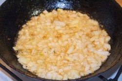 Соус с мясом и картошкой - шаг 10