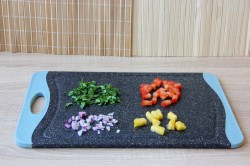 Соус сальса с помидорами и манго - шаг 2