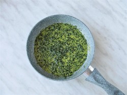 Соус со шпинатом