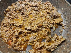 Спагетти с фаршем и томатной пастой - шаг 8 Спагетти с фаршем и томатной пастой - шаг 8