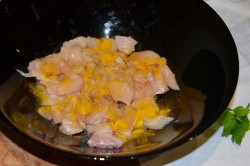 Спагетти с курицей в сливочном соусе