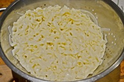 Спагетти с курицей в сливочном соусе