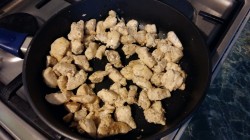 название картинки Спагетти с курицей в сметанном соусе